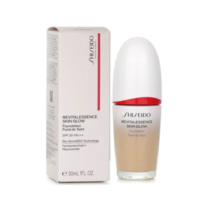 Shiseido Revitalessence Skin Glow Foundation FPS30